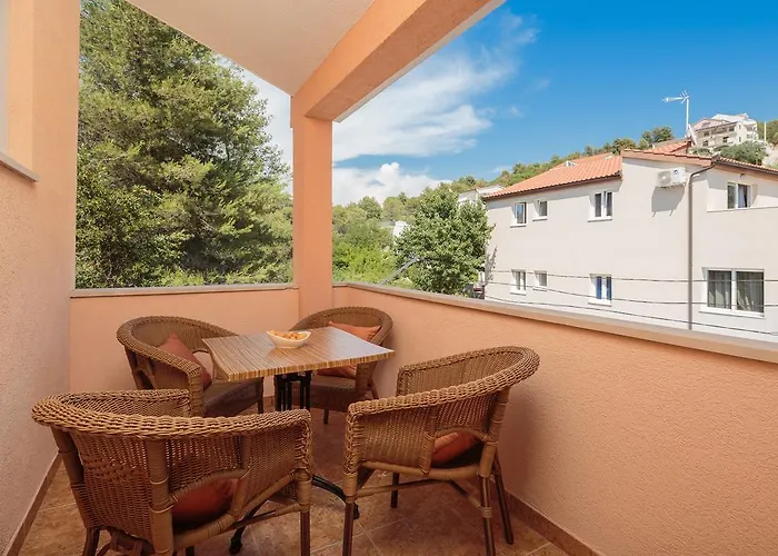 Krzelj Apartment Trogir